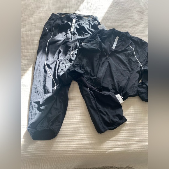 NWT Lululemon License To Train Ladies Lightweight Jogger Set SZ 14 Black & White - Picture 11 of 16